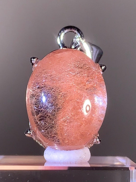 Top Quality Brazilian Pink Amphibole Quartz Pendant in S925 Sterling Silver