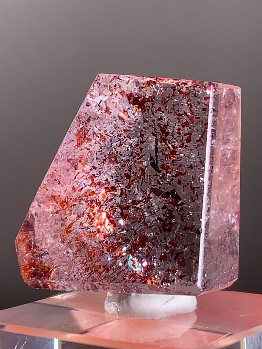 Harlequin Quartz Polished Freeform – Gold Strawberry Quartz from Madagascar