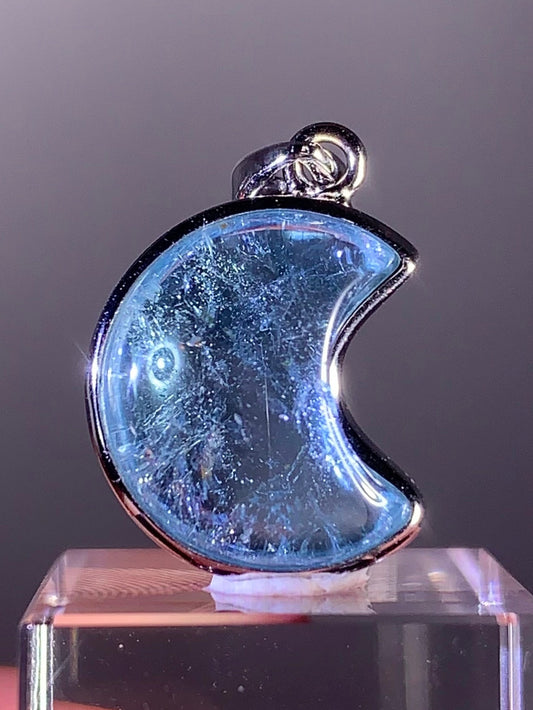 Moon Shape Topaz Pendant in S925 Sterling Silver – Brazil