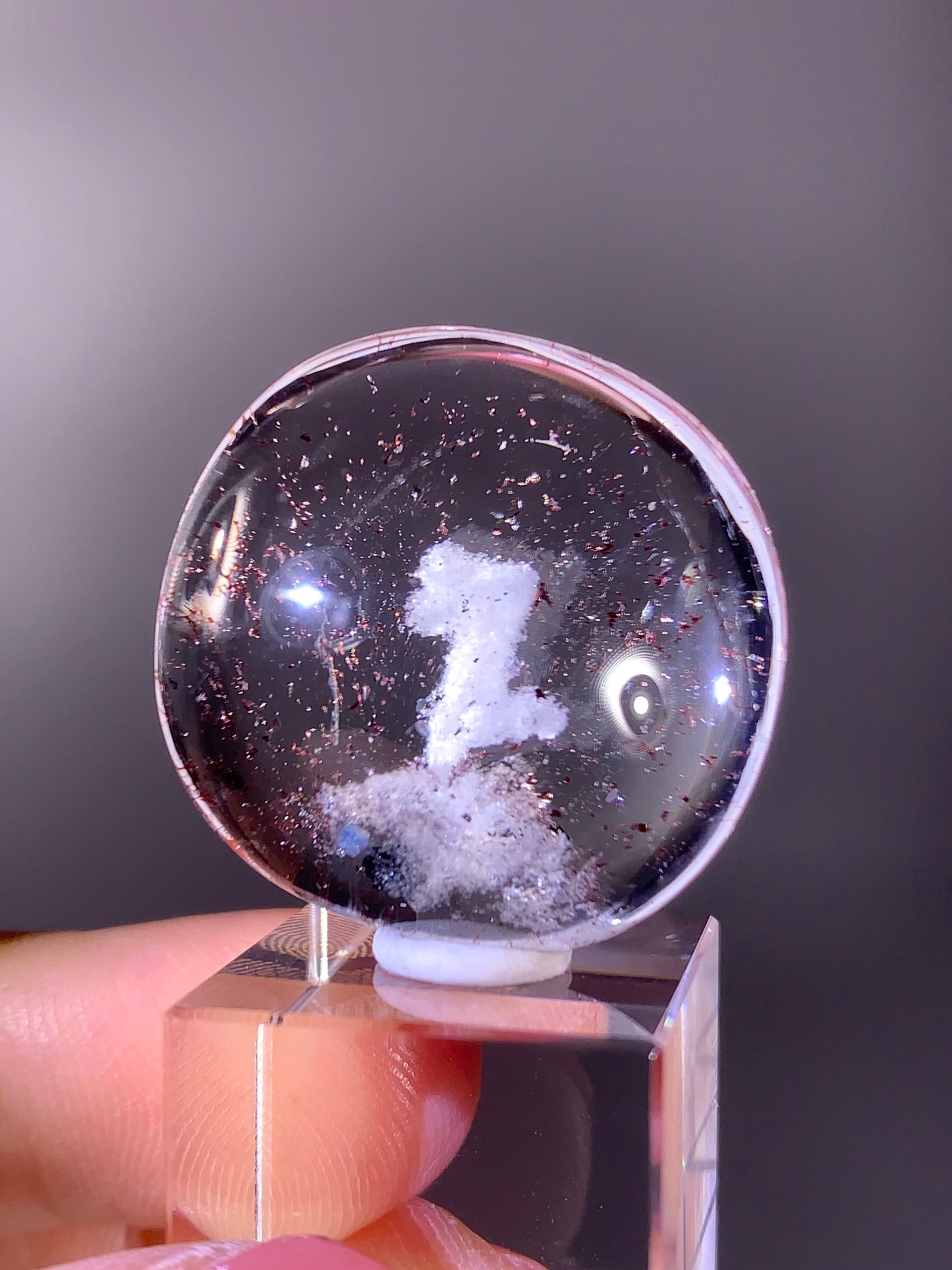 High-Quality Harlequin Quartz (Golden Strawberry Quartz) with Z-Shape Calcite Inclusion from Madagascar