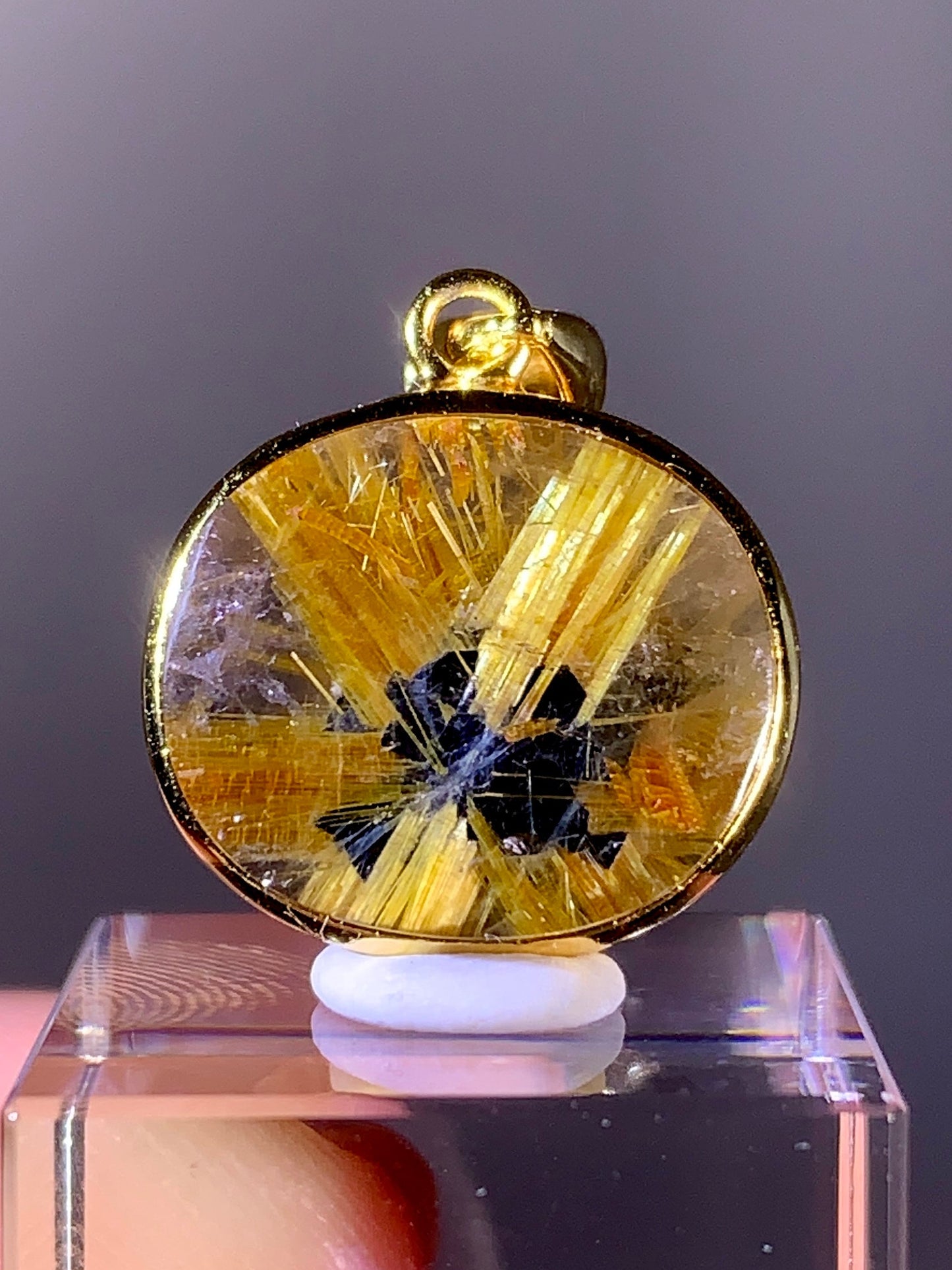 High-Grade Novo Horizonte Gold Star Rutile Pendant with S925 Gold-Plated Setting