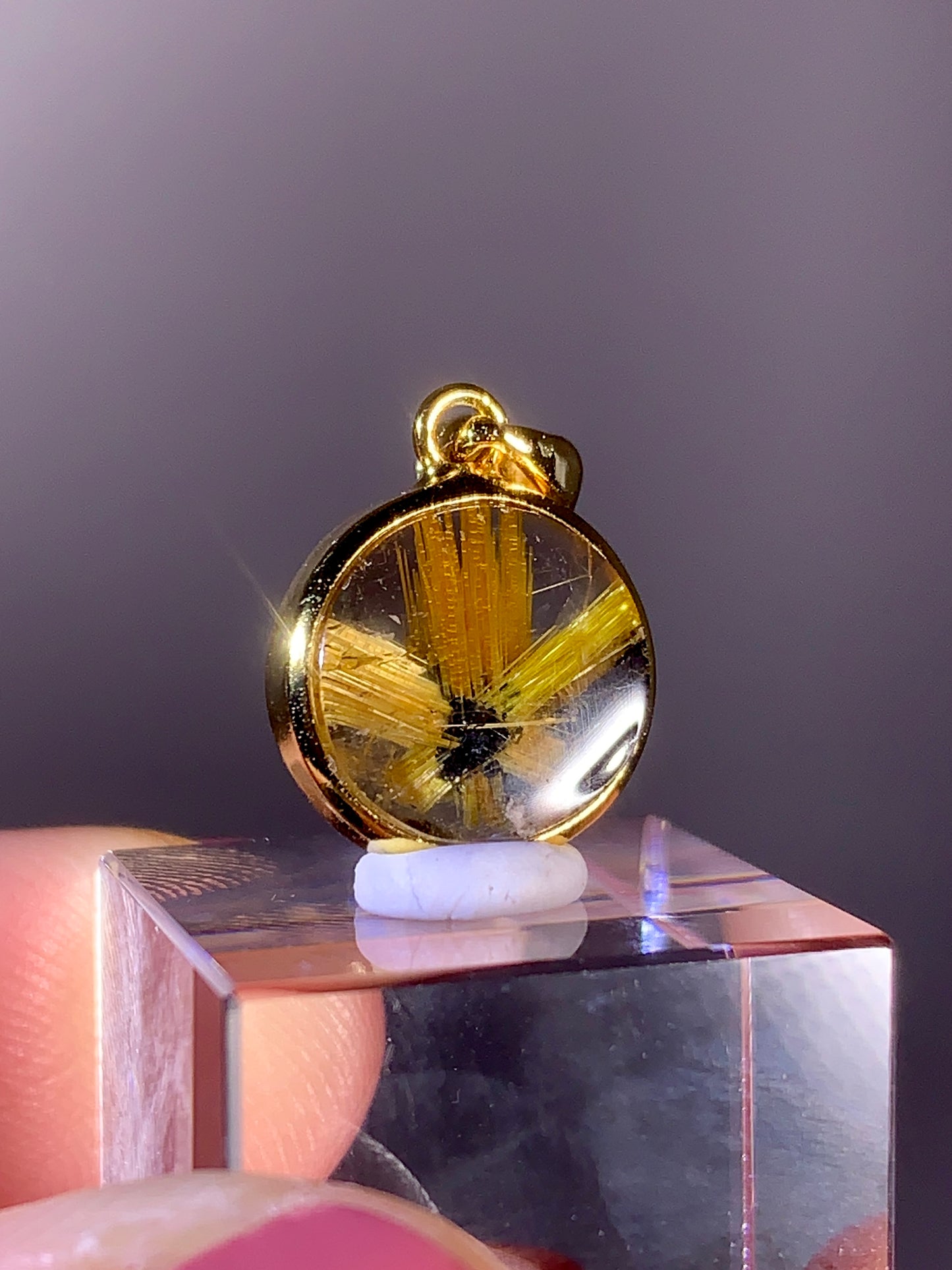 High-Grade Novo Horizonte Gold Star Rutile Pendant with S925 Gold-Plated Setting