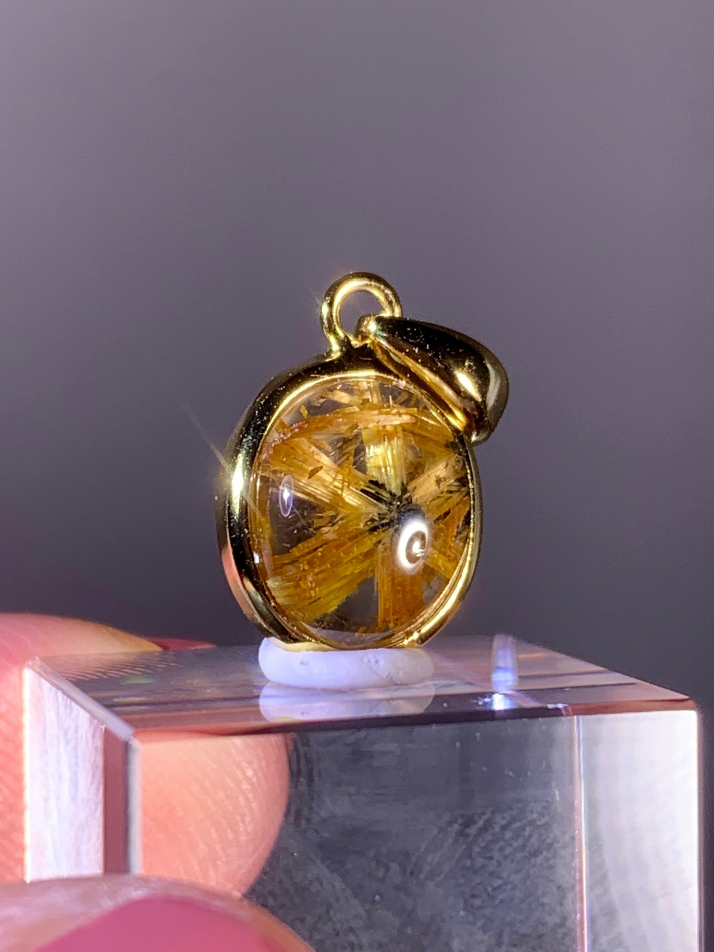 High-Grade Novo Horizonte Gold Star Rutile Pendant with S925 Gold-Plated Setting