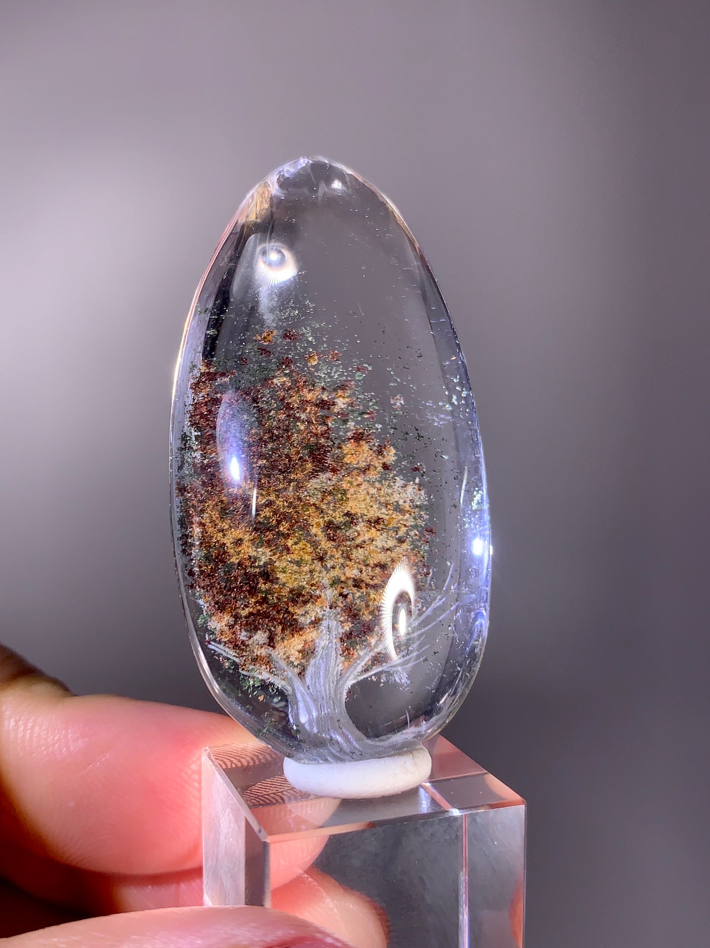 High-Quality Four Seasons Garden Quartz Autumn Tree Landscape Carving Polished Teardrop Crystal from Brazil