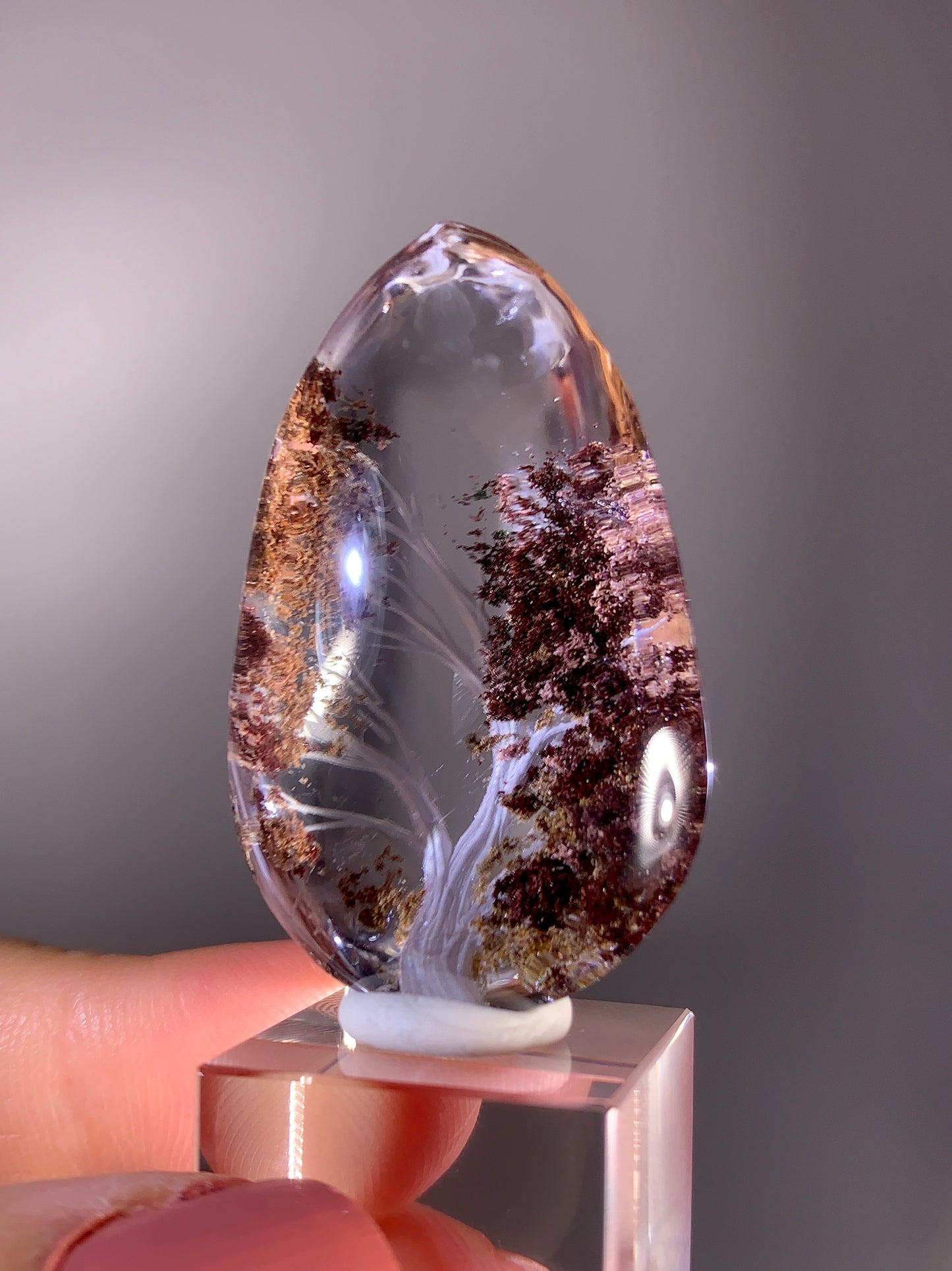 High-Quality Four Seasons Garden Quartz Autumn Tree Landscape Carving Polished Teardrop Crystal from Brazil